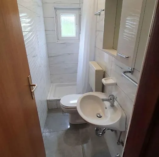 Апартаменты In With Sea View, Balcony, Air Conditioning, Wifi 809-2