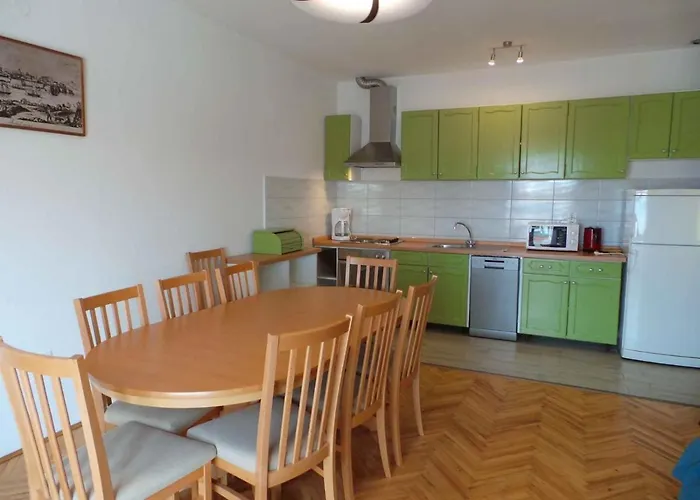 In With Sea View, Balcony, Air Conditioning, Wifi 809-2