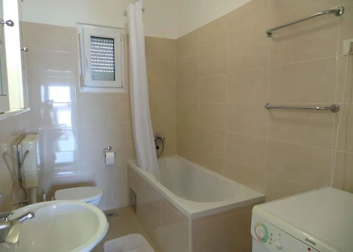 In With Sea View, Balcony, Air Conditioning, Wifi 809-2 * Ljubač